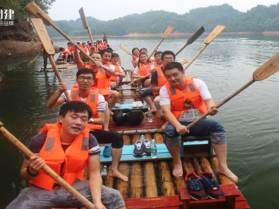 瀏陽(yáng)丹霞湖水上團(tuán)建